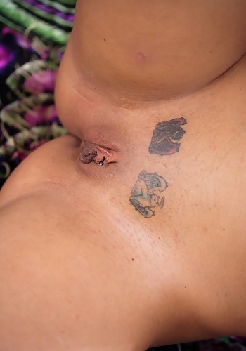 Charley Chase - Tattoo Girl Shows The Goods
